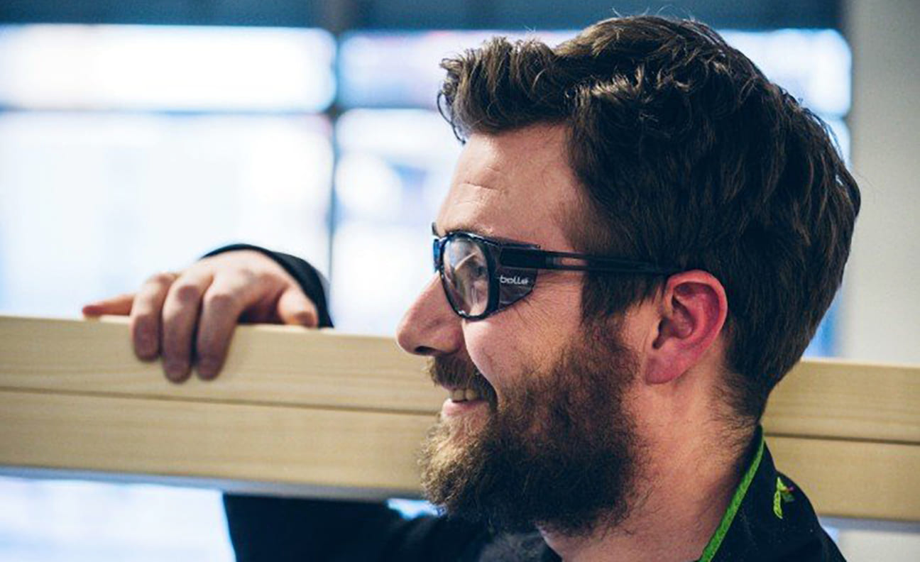 Er du flink til å bruke vernebrille og passe på synet ditt?