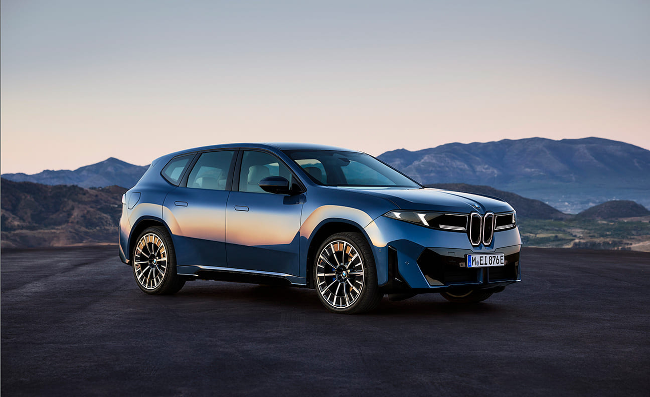 Nye BMW iX3: Banebrytende rekkevidde og lynrask lading
