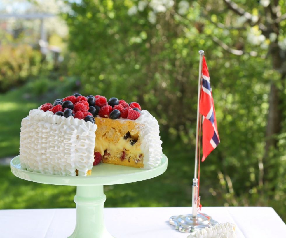 Brødpudding i festdrakt