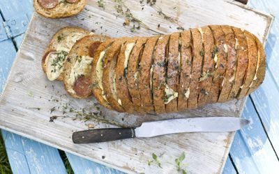 oppskrift på pull-apart brød på fjøl