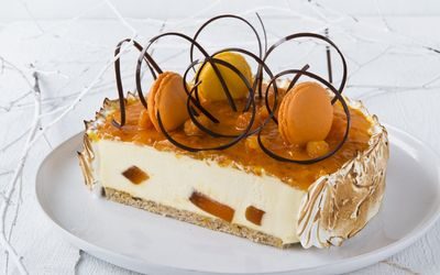 Ostekake med multer og marengs til julaften