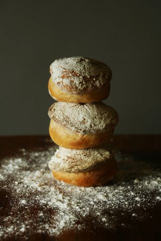 Hveterundstykker med hatt