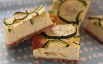 Oppskrift på Pai med kremost, løk og squash