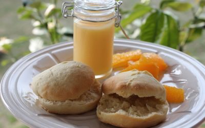 Scones med appelsincurd