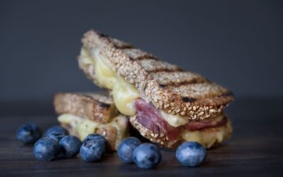 Ostesmørbrød med spekeskinke