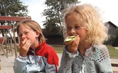 barn spiser matpakke