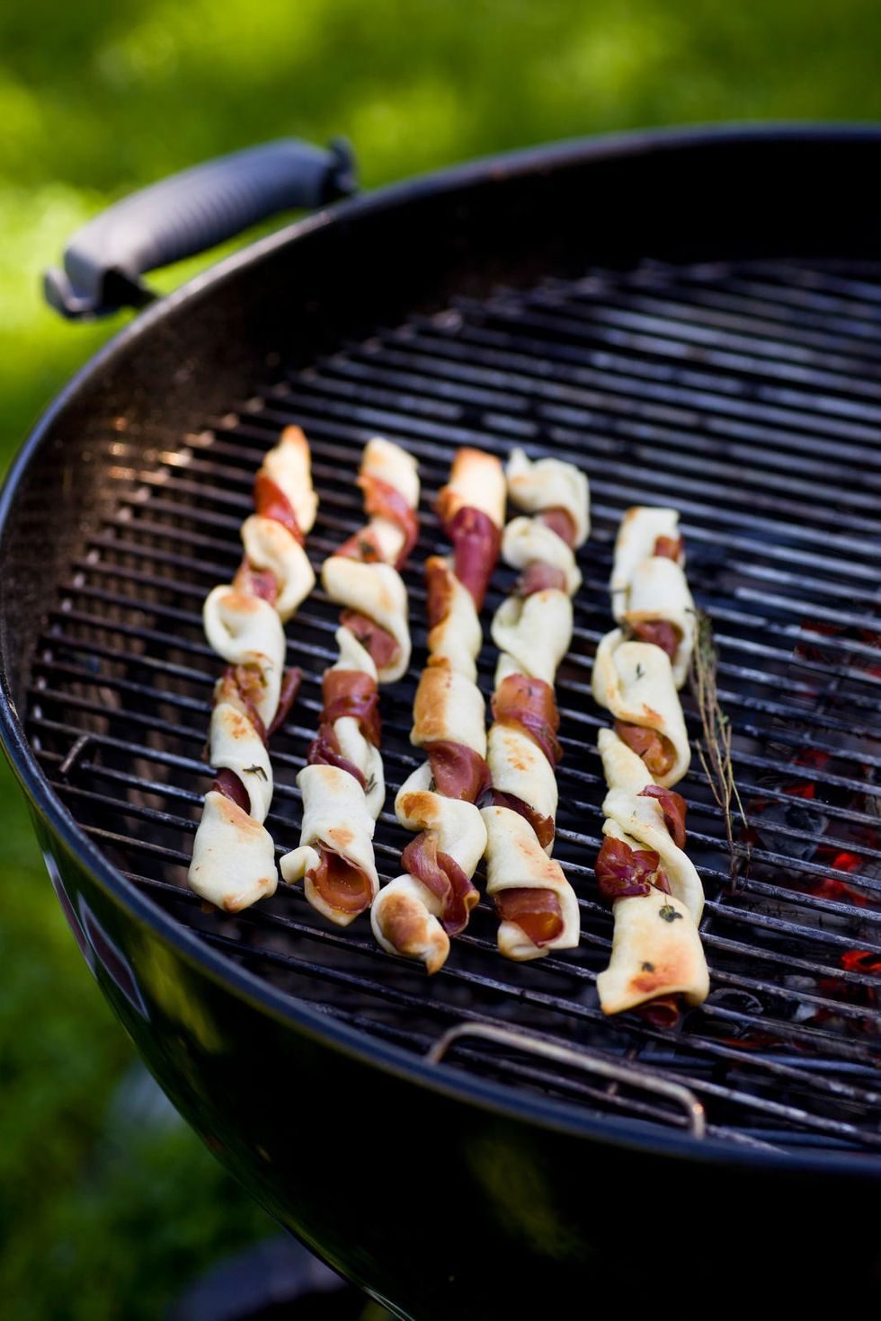 brødpinner på grill