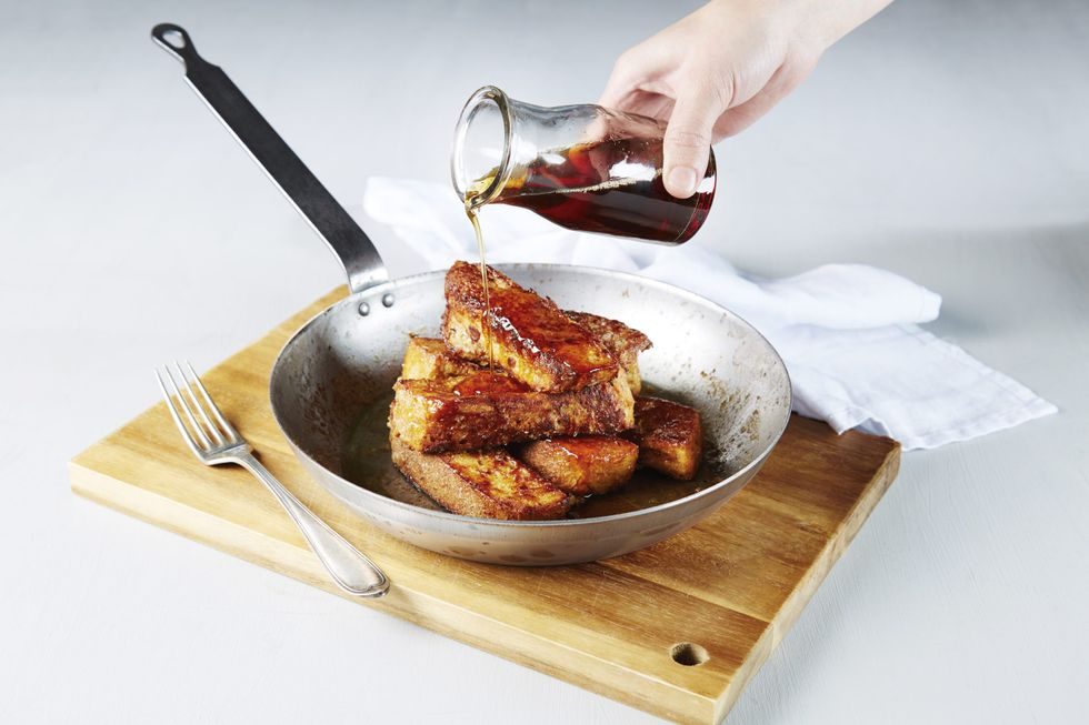 arme riddere av grovt brød med lønnesirup