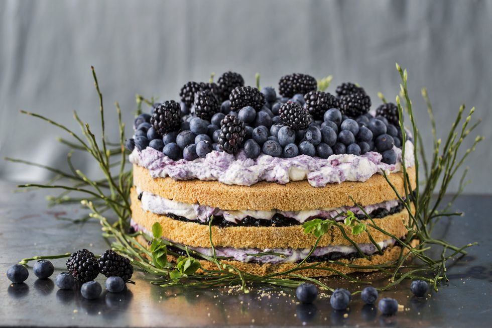 bløtkake med friske bær