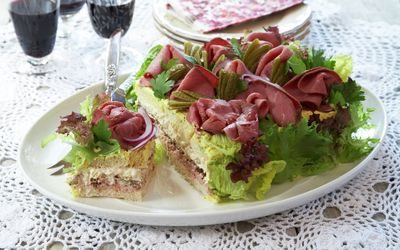 Smørbrødkake roastbiff