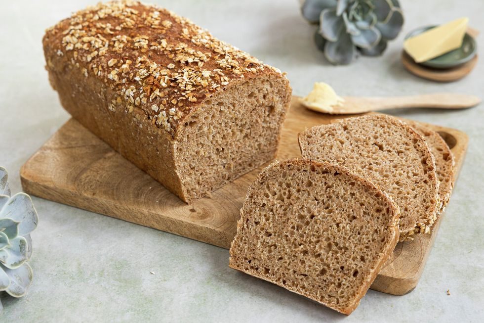 enkelt grovt surdeigsbrød