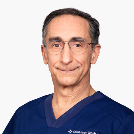 Tannlege og spesialist i endodonti Gilberto Debelian