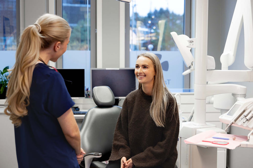 Tannlege og pasient på Sotra