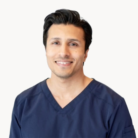 Oralkirurg Modassar Amin