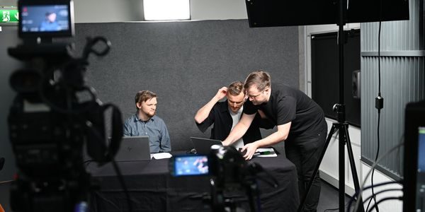 Daniel Nørbech og kollega Anders Tollefsen i Kulturtanken gjør seg klare til webinar for DKS-planleggerne