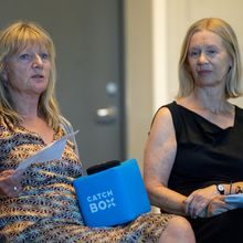 Inga Blix fra Turnéorganisasjonen og Liv Klakegg fra Akershus kunstersenter side om side