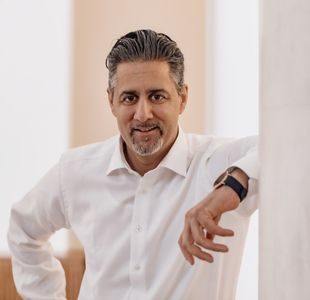 Abid Raja - portrett