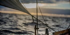 Nærbilde av en såkalt geitbåt, som er ute på havet