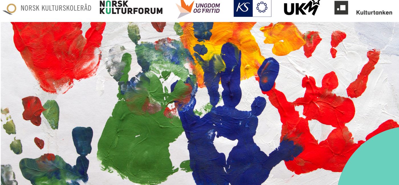 Maleri der barnehender har satt avtrykk på lerret