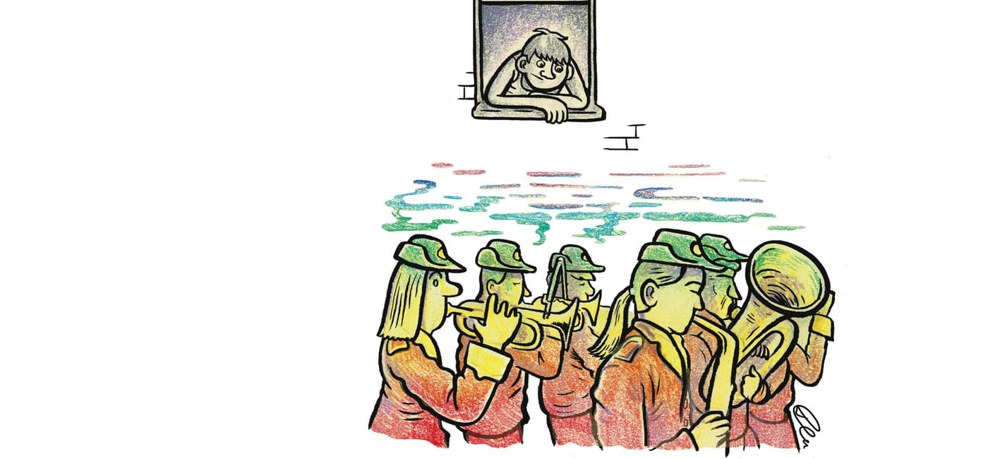 Illustrasjonsbilde. Tegnet. En gutt sitter og ser ut av et vindu på et kors som går forbi og spiller.