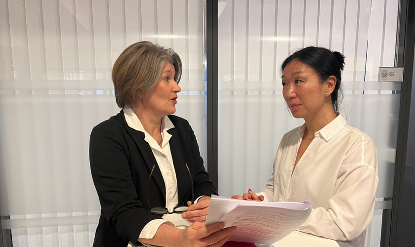 Advokat Else Leona McClimans og advokatfullmektig Marianne Lindmark Pedersen. Bilde.