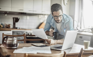 mann-ser-paa-reginger