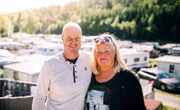 Trond har campingvogn som fastligger.