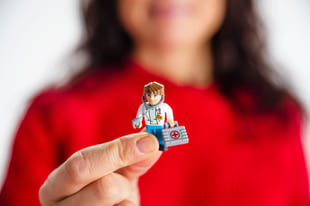 sykemelding og penger, illustrasjonsbilde