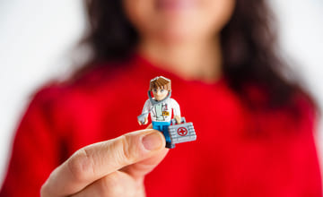 sykemelding og penger, illustrasjonsbilde