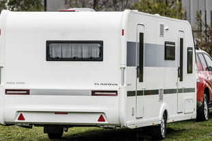 Kjøre med campingvogn