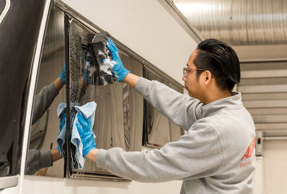 Hvordan vaske campingvogn