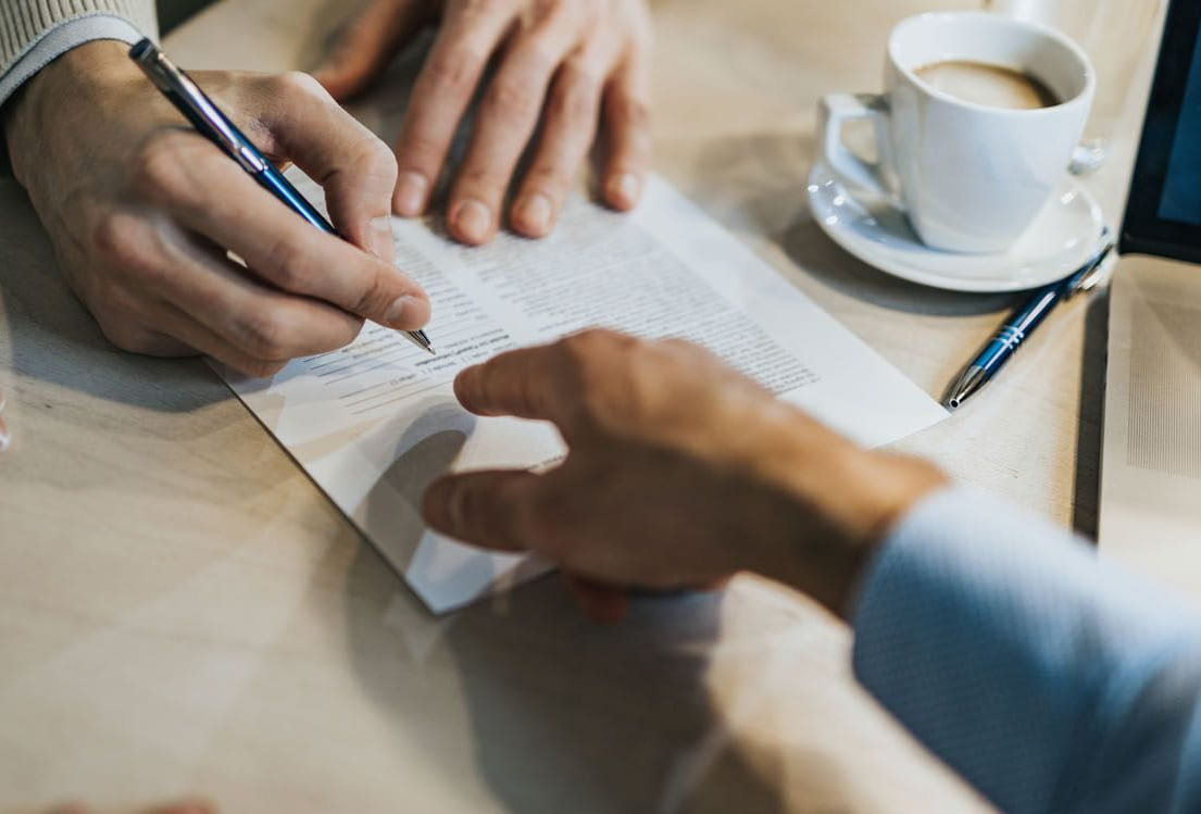Lånetaker og kausjonist med en kausjonsavtale
