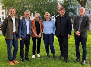 Foto av medlemmene av ekspertgruppen