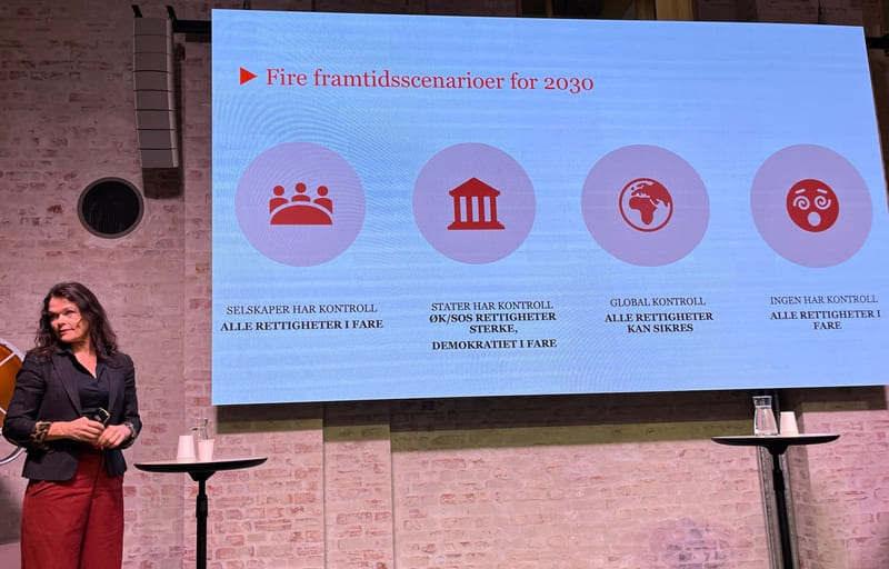 Foto av Cecilie Hellestveit mens hun presenterer rapport om superintelligens